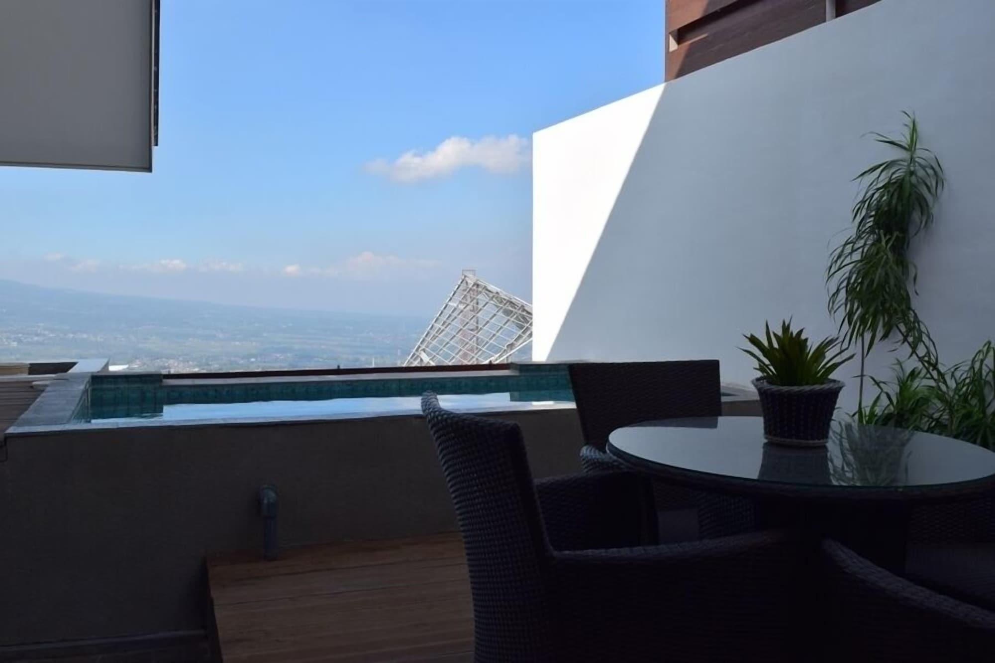 Amartahills Hotel And Resort Batu  Exterior foto