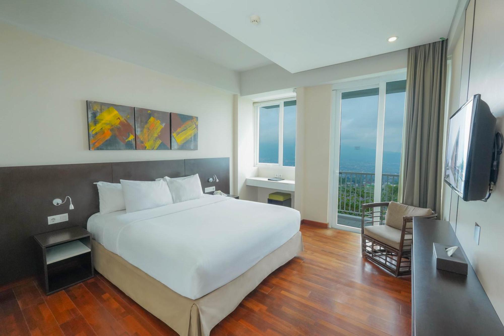 Amartahills Hotel And Resort Batu  Habitación foto